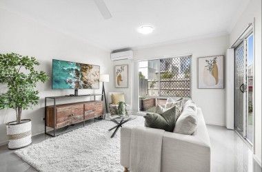 Listing Photograph