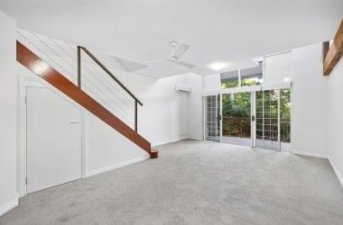 Listing Photograph