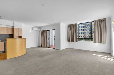Listing Photograph