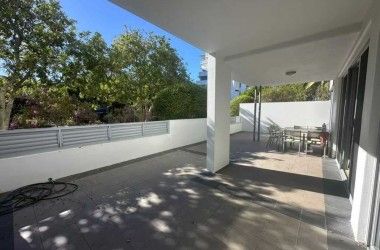 Listing Photograph