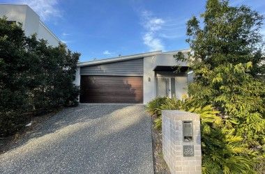 Listing Photograph