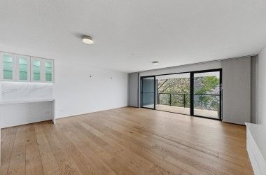 Listing Photograph