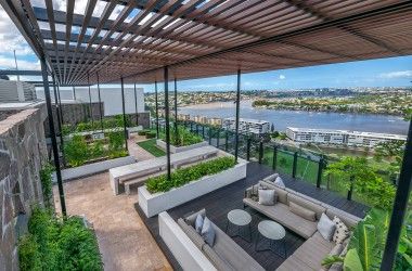 View Listing Listing Photograph