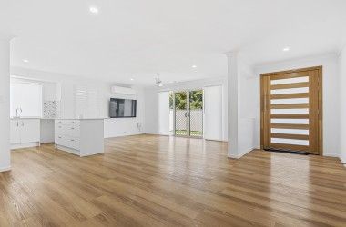 View Listing Listing Photograph