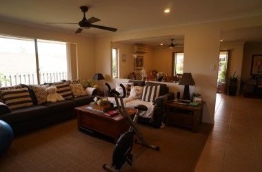 View Listing Listing Photograph