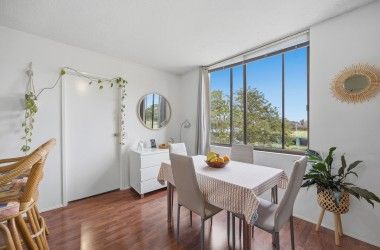 View Listing Listing Photograph