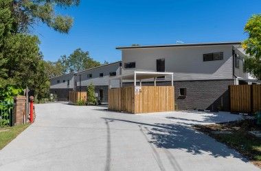 View Listing Listing Photograph