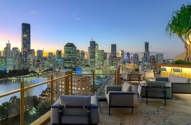 View Listing Listing Photograph