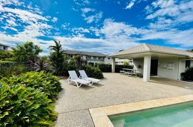 View Listing Listing Photograph