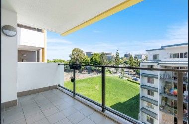 View Listing Listing Photograph