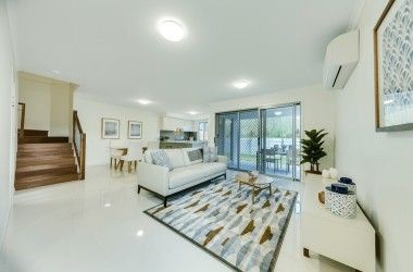 View Listing Listing Photograph