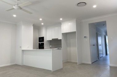 View Listing Listing Photograph