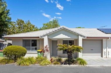 View Listing Listing Photograph