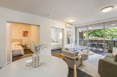 View Listing Listing Photograph