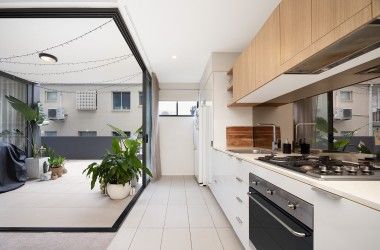 View Listing Listing Photograph