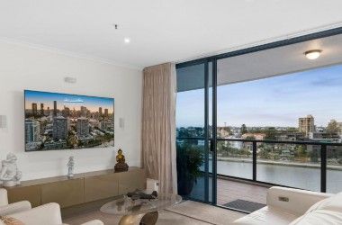 View Listing Listing Photograph