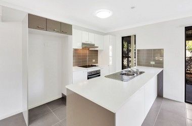 View Listing Listing Photograph