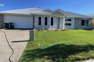 View Listing Listing Photograph