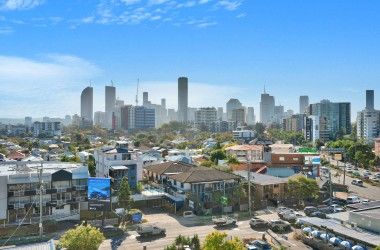 View Listing Listing Photograph