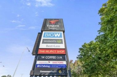 View Listing Listing Photograph