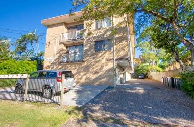 View Listing Listing Photograph