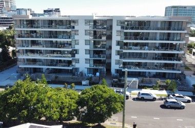 View Listing Listing Photograph