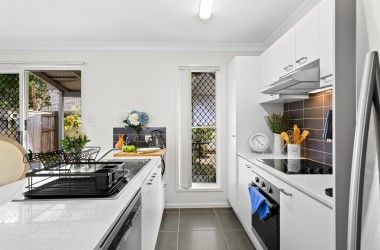 View Listing Listing Photograph