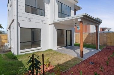 View Listing Listing Photograph