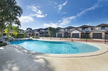 View Listing Listing Photograph