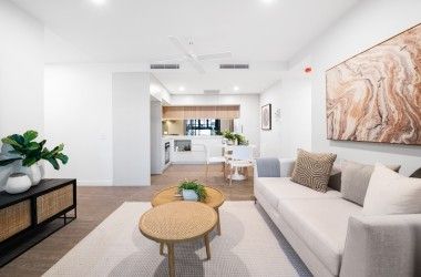 View Listing Listing Photograph