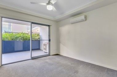 View Listing Listing Photograph