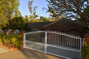 View Listing Listing Photograph