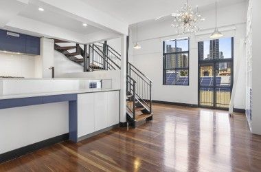 View Listing Listing Photograph