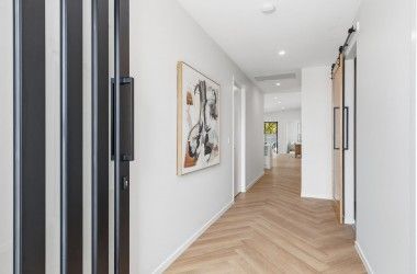 View Listing Listing Photograph