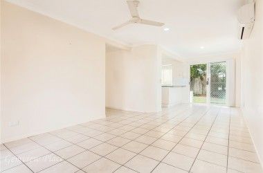 View Listing Listing Photograph