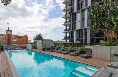 View Listing Listing Photograph