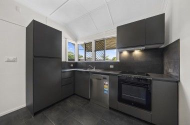 View Listing Listing Photograph