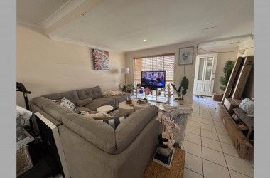 View Listing Listing Photograph