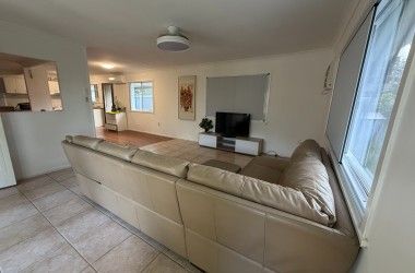 View Listing Listing Photograph