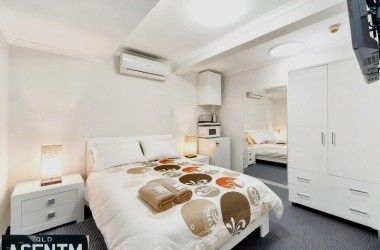 View Listing Listing Photograph