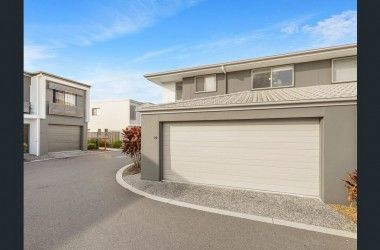 View Listing Listing Photograph