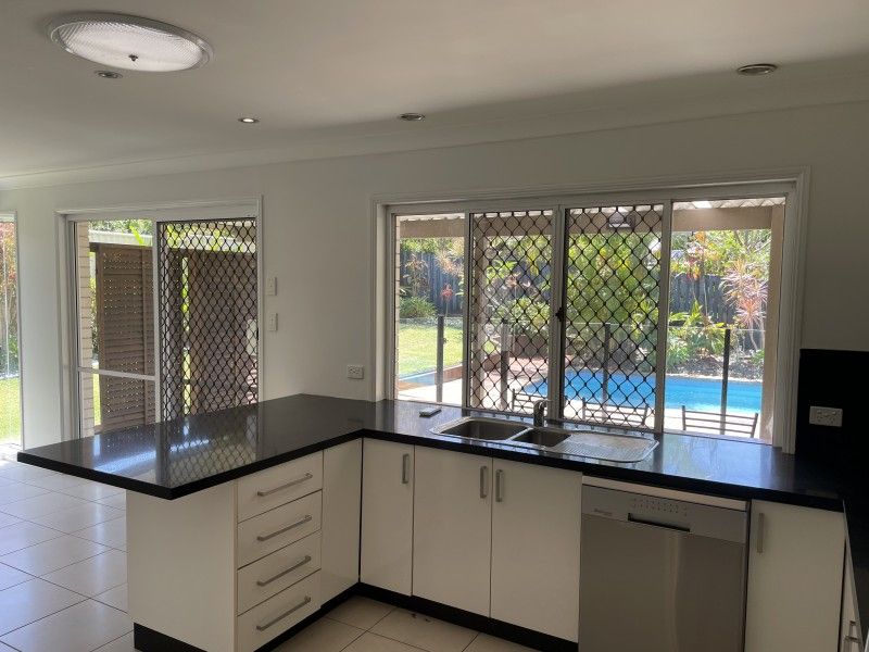 rental property Sunshine Coast