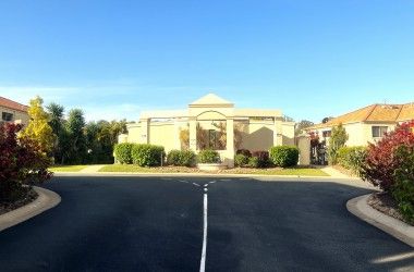 View Listing Listing Photograph