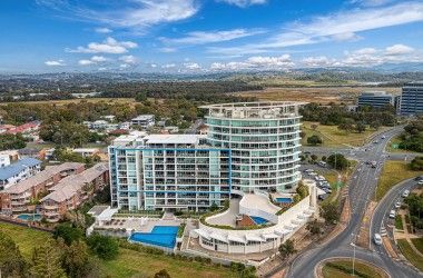 View Listing Listing Photograph