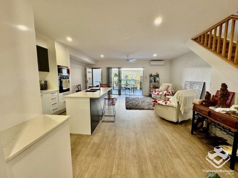 rental property Sunshine Coast