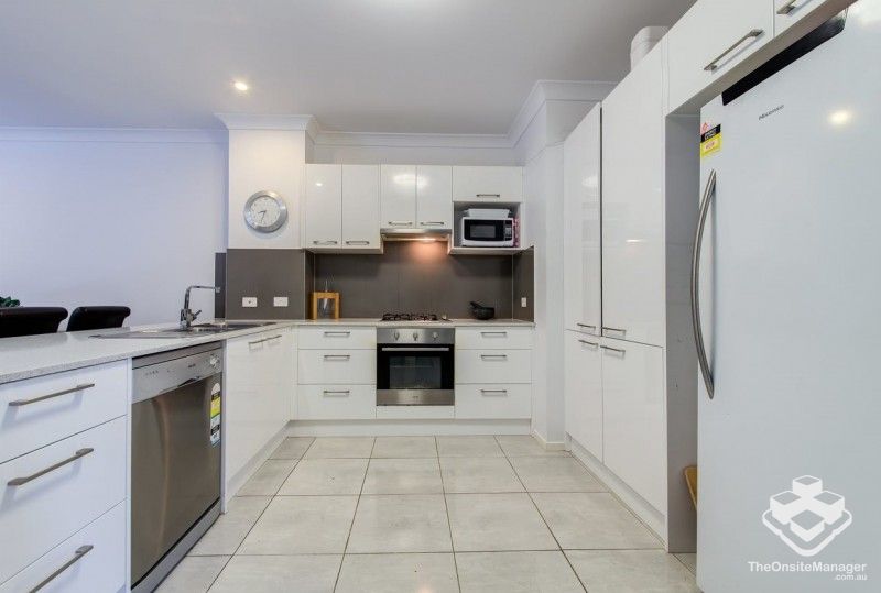 rental property Sunshine Coast