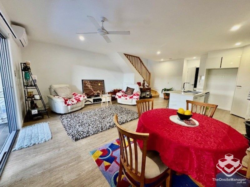 rental property Sunshine Coast