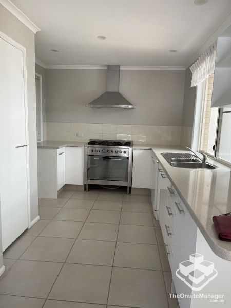 rental property Sunshine Coast
