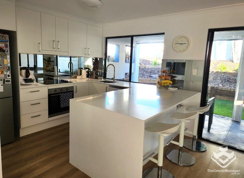 rental property Sunshine Coast