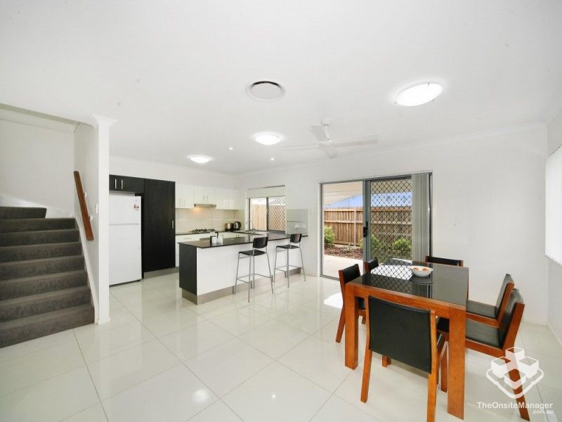 rental property Sunshine Coast